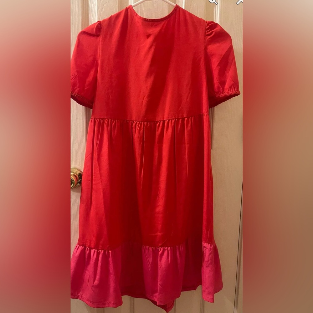 NWT Tash and Sophie Red with Pink bottom hem dress size small